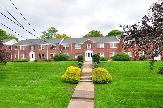 Primary Photo - 1012 Trout Brook Dr