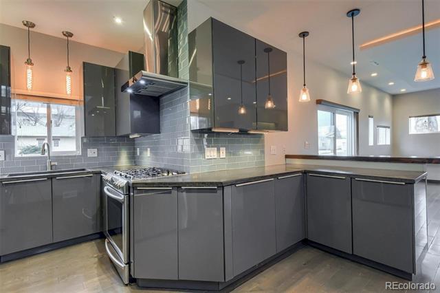 Building Photo - 2798 S Lincoln St