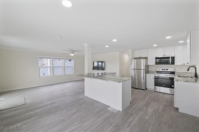 Building Photo - 62 Kiowa Dr N