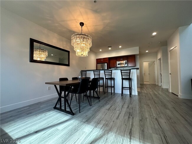 Building Photo - 4545 Dean Martin Dr