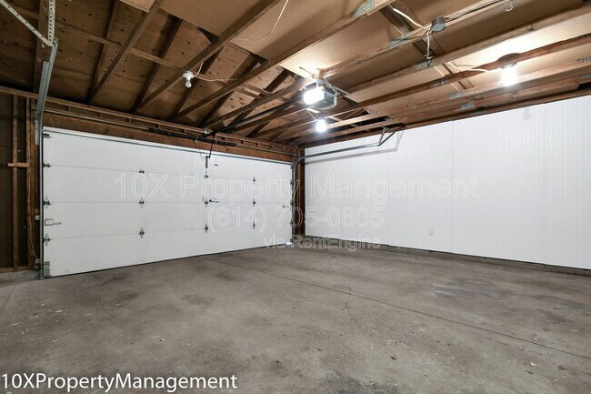 Building Photo - 3450 Halpern St