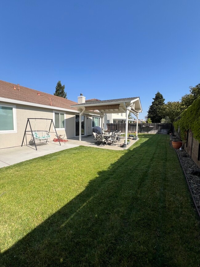 Building Photo - 919 Mimosa Dr