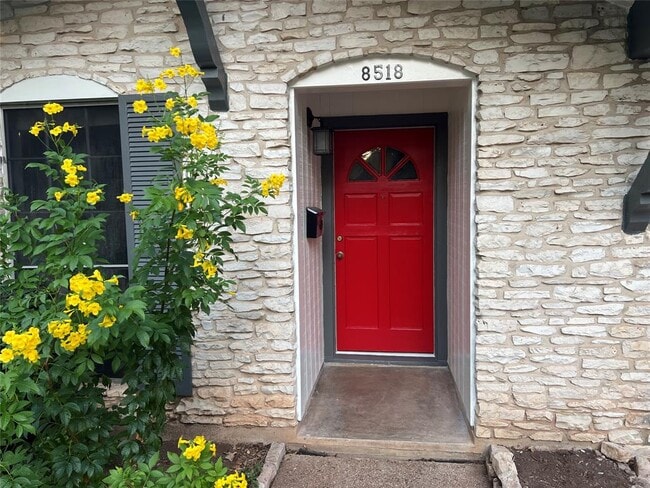 Building Photo - 8518 Woodstone Dr