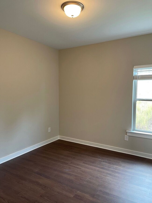 Building Photo - Home for Rent in Brookwood, AL.... Availab...