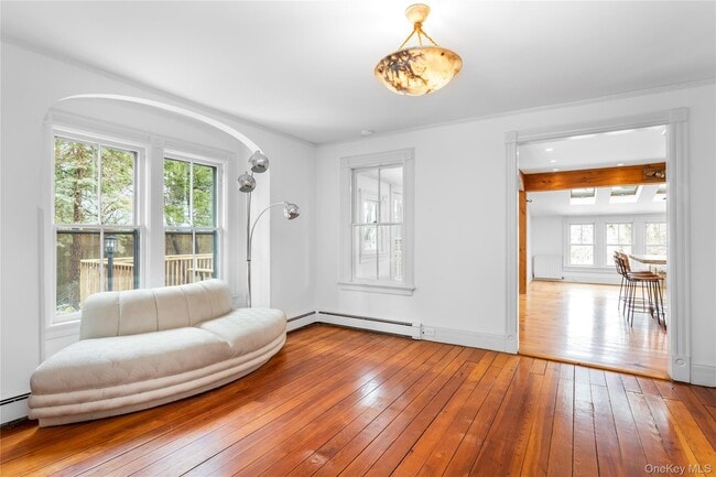 Building Photo - 685 Orchard St