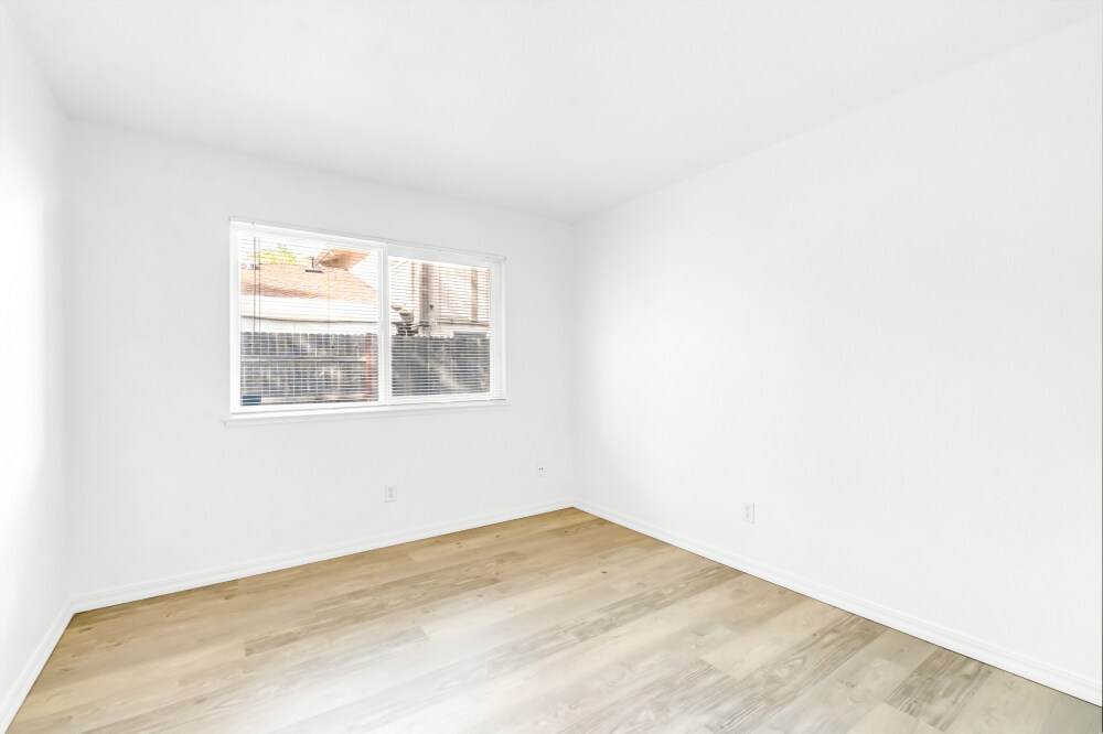 Building Photo - 812 Carro Dr