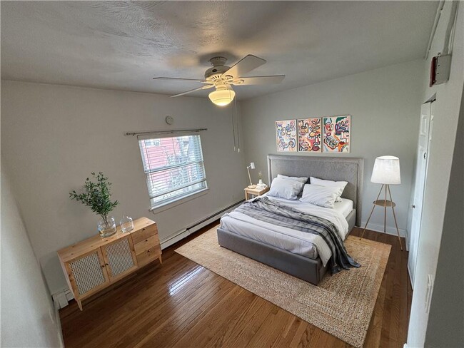 Building Photo - 336 Killingly St