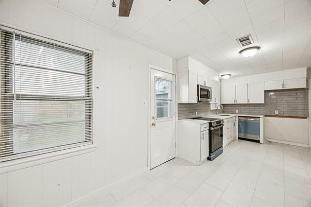 Building Photo - 10042 Brockbank Dr