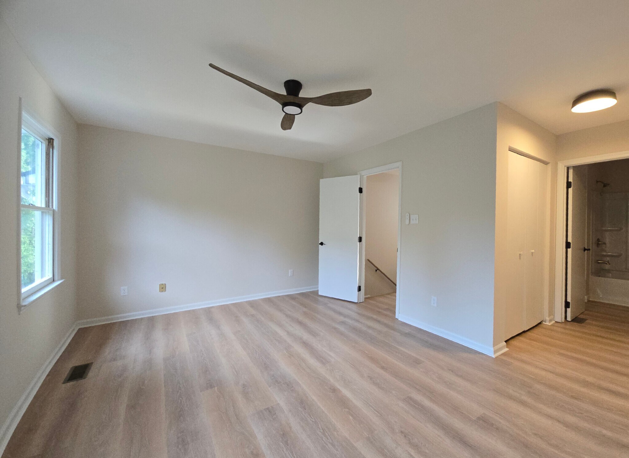 Building Photo - 5 Durbin Pl