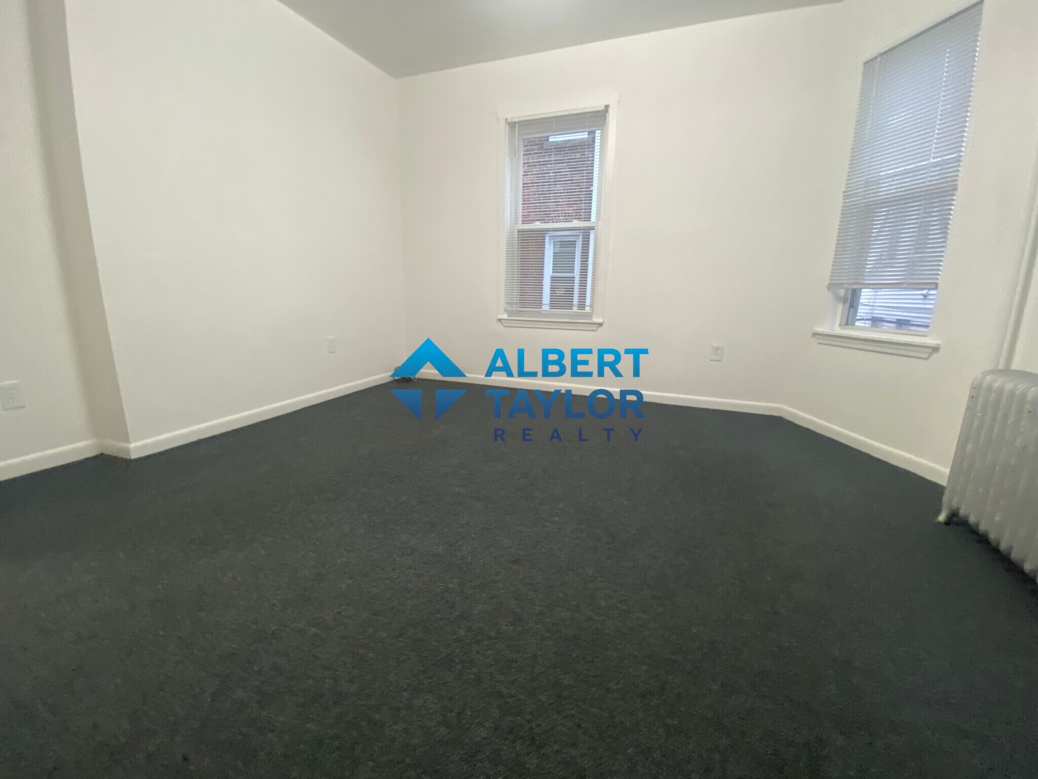 Building Photo - 10 Parker Hill Ave