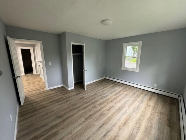 Building Photo - 5 Alfred St