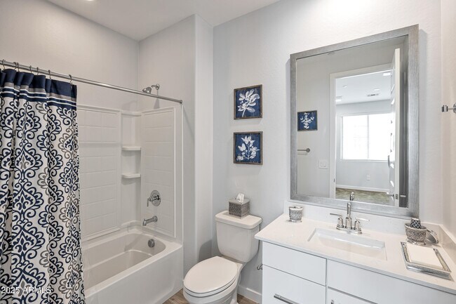 Building Photo - 4100 S Pinelake Way