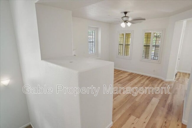 Building Photo - 28279 Canterbury Ct