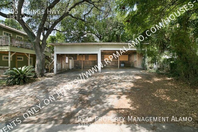 Building Photo - AVAILABLE NOW! Charming Efficiency Near Tr...