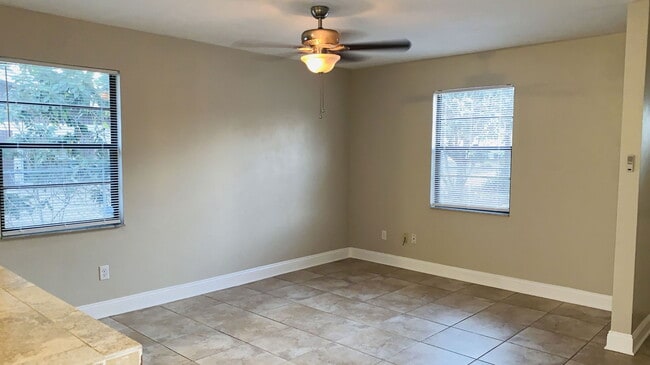 Building Photo - 957 Glenwood St