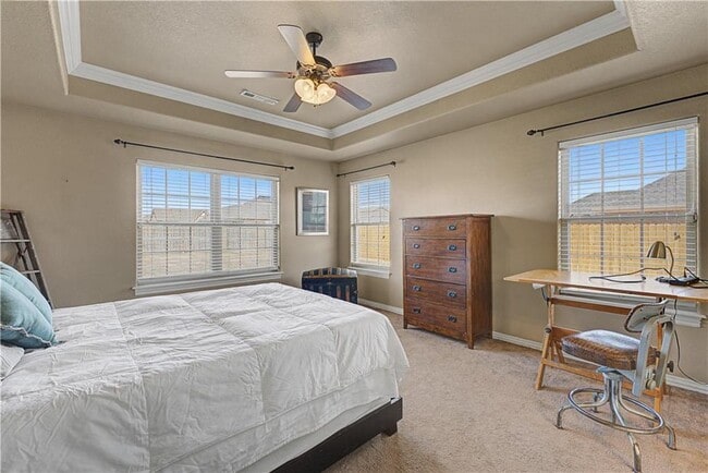 Building Photo - 706 Sedgwick Dr