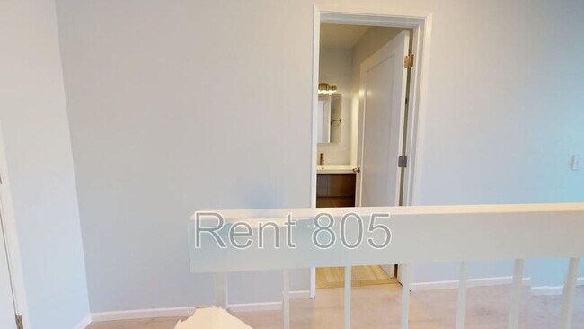 Building Photo - 334 Surfside Dr