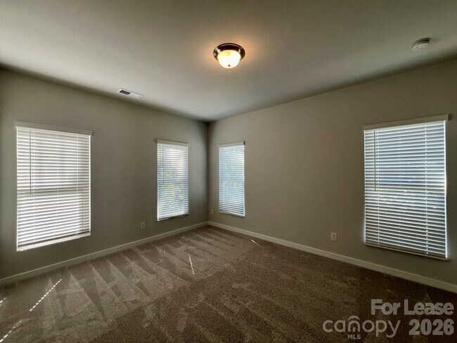 Building Photo - 2245 Noble Townes Wy