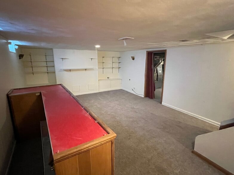 basement - 2017 Natona Rd