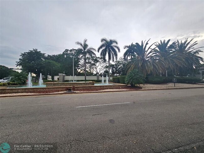 Building Photo - 2703 Nassau Bend