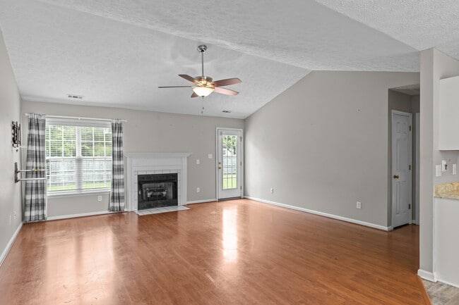 Building Photo - 300 Foxhall Rd