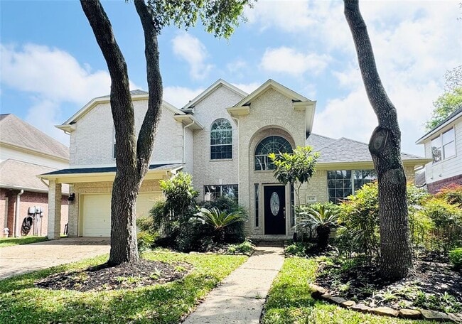 Building Photo - 3218 Oak Cliff Ln