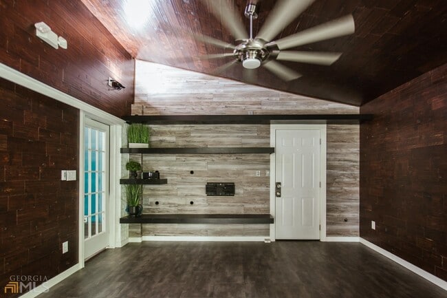 Building Photo - 137 Bristol Woods Dr