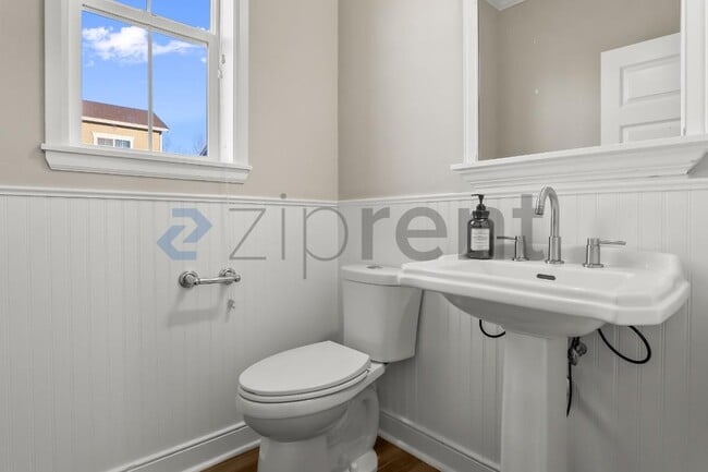 Building Photo - 18232-18236 36 Ave SE