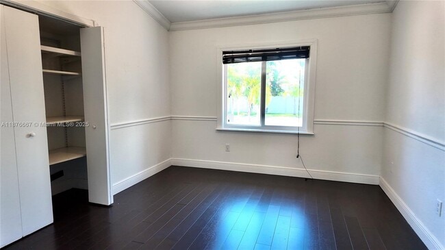 Building Photo - 5805 SW 155th Ct
