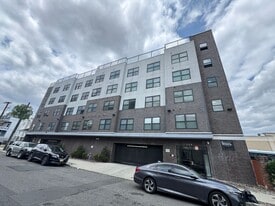 Building Photo - 354 Hamilton Ave