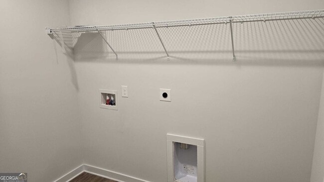 Building Photo - 17 Founders Dr