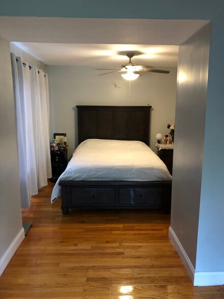 Building Photo - 30 Elm Ave