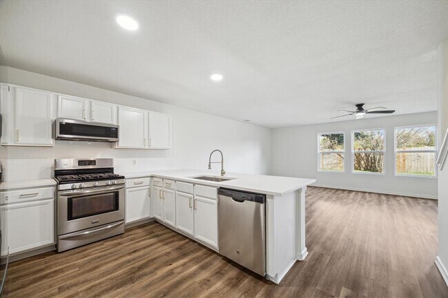 Primary Photo - 3414 Zephyr Glen Way