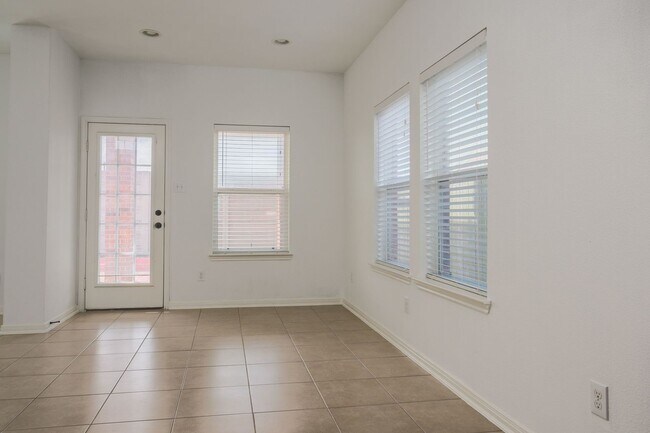 Building Photo - 4017 Firenze Dr