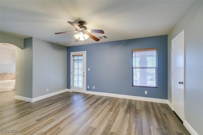 Building Photo - 9157 S Sleeping Tree St