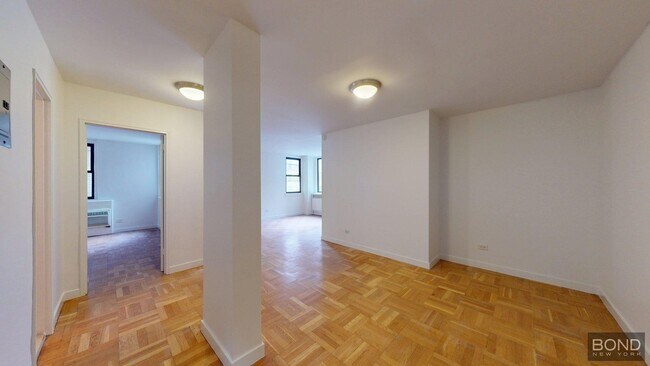 Building Photo - 435 E 79th St