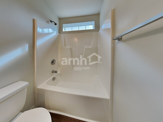 Building Photo - 5306 Ian Dr