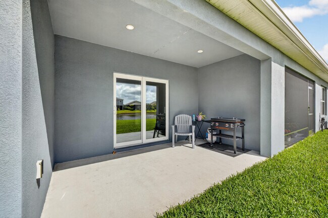 Building Photo - 9449 SW Libertas Wy