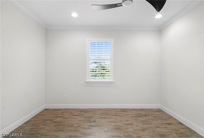 Building Photo - 6934 Avalon Cir