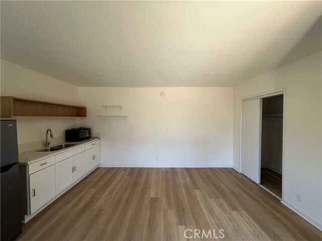 Building Photo - 5920 Willowcrest Ave