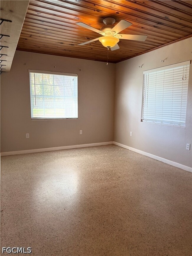 Building Photo - 48 Harbor Cir