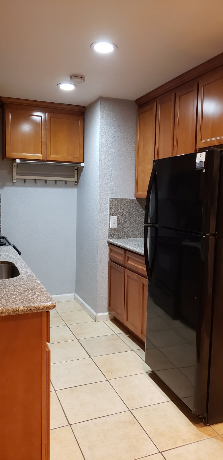 Building Photo - 275 Tradewinds Dr