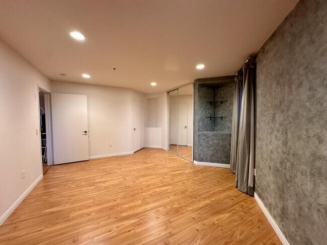 Building Photo - 11385 Affinity Ct