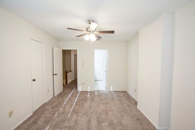 Building Photo - 5000 Cedar Springs Rd