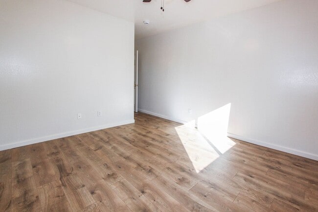 Building Photo - 4601 N Agua Fria Dr