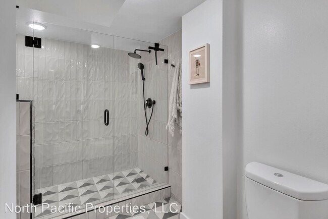 Building Photo - 3 br, 2 bath House - 928 N 90th Street