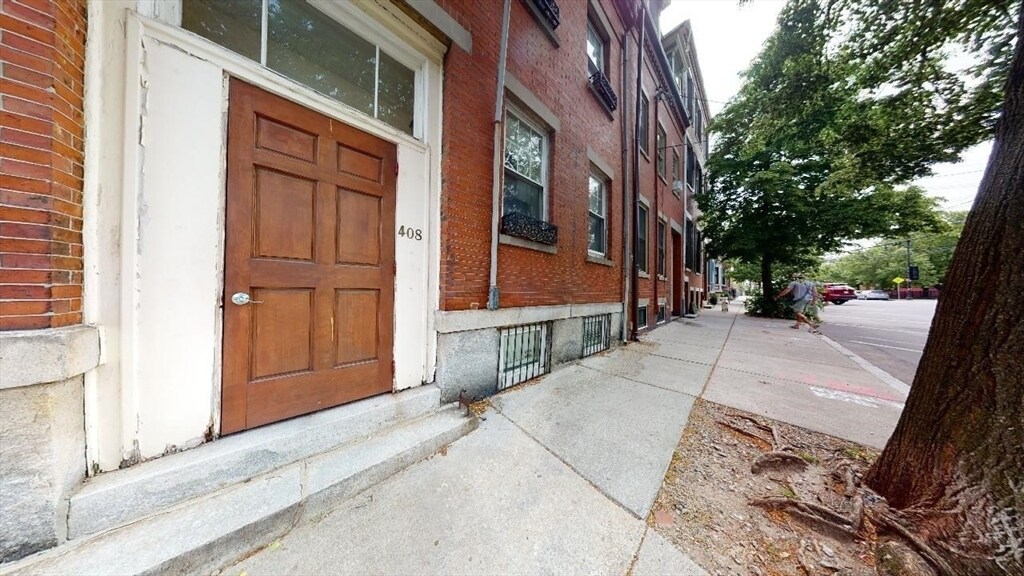 Building Photo - 408 Sumner St