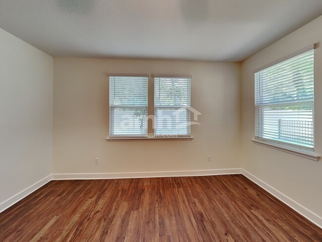 Building Photo - 10724 Coleman Rd