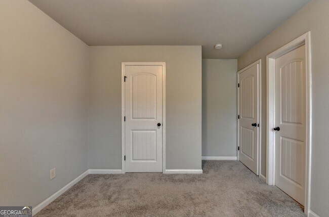 Building Photo - 1145 Glenwyck Dr