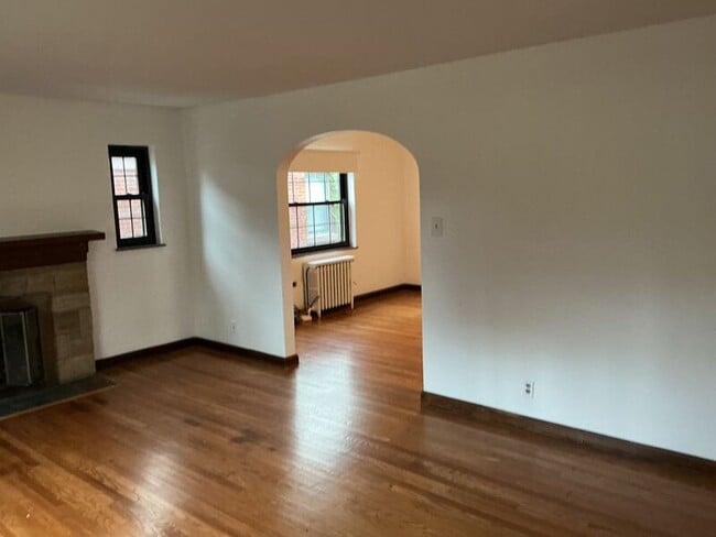 Building Photo - 3790 Grovedale Pl